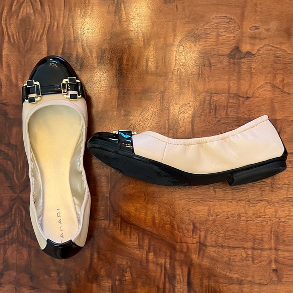 Tahari Gloria Ballet Flat Shoe Black/Cream Gorgeous Detail! Comfy 8M EUC! - Picture 3 of 5